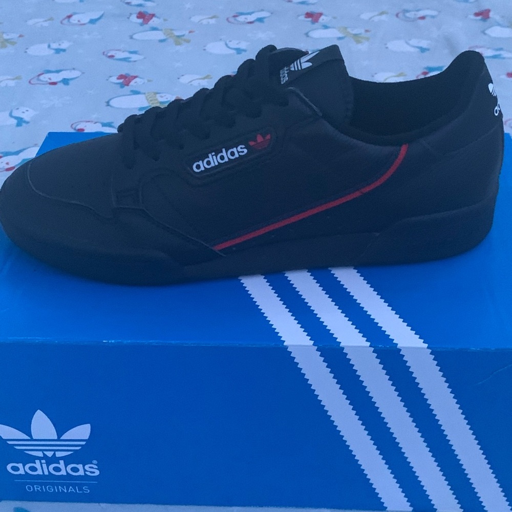 Adidas Black Navy Men Size:9.5